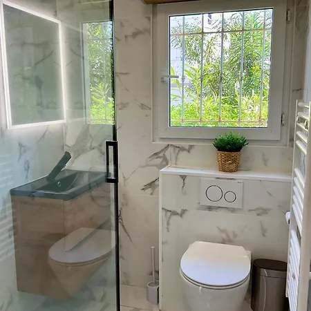 Climatisé Avec Piscine