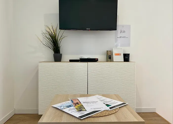 Apartment Climatise Avec Piscine Saint-Raphaël